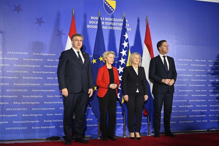 Bosnia Pressed for Reforms by EU Ahead of Crucial Accession Talks