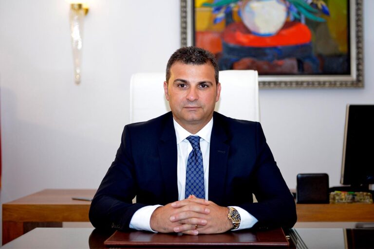 Albania’s Central Bank Holds Interest Rate Steady Amid Inflation Concerns