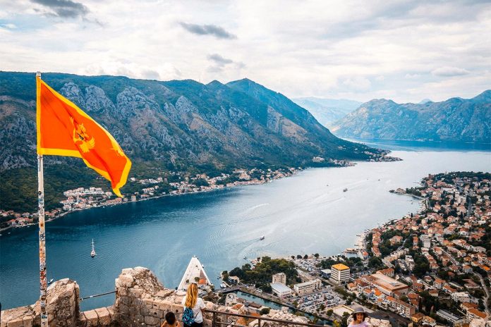 montenegro-abenteuer-albanien-7JR4AXgT0yE-unsplash
