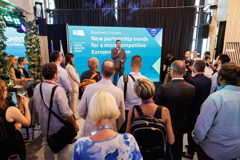 Slovenian-French Forum Highlights Automotive Industry Challenges at Paris Olympics