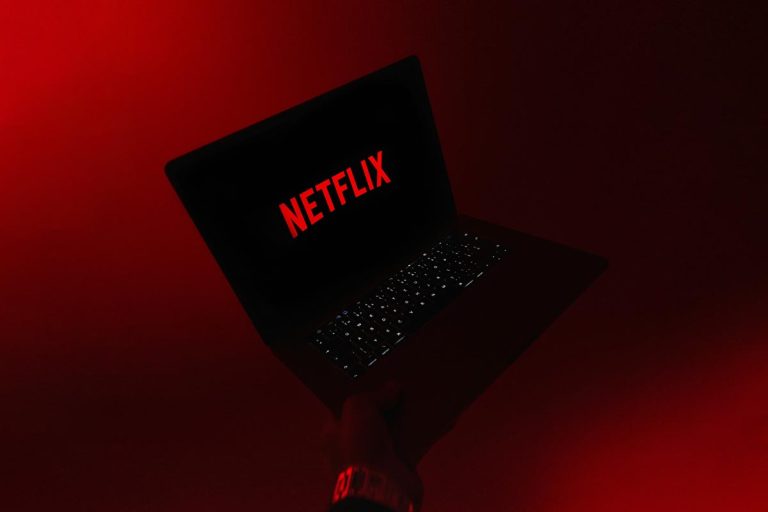 German Union Proposes Netflix Subscription for Voluntary Surrender of Illegal Knives