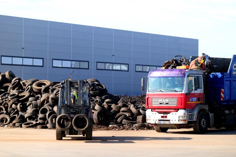 Automobile and Construction Textile Waste in Serbia Turned into New Products
