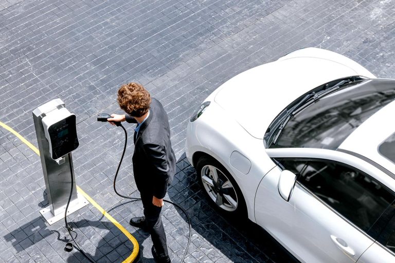 Hybrid and Electric Cars Account for 48% of New Registrations in the EU