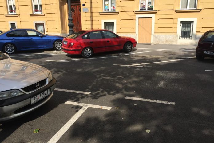Zagreb,,Croatia,-,June.24.2017:,The,Parking,Place,Mark,In,Zagreb