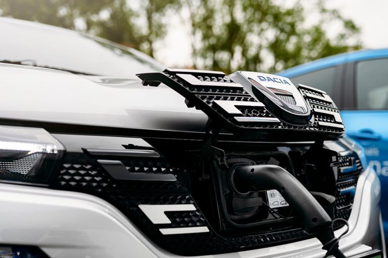 Renault to Produce Affordable Dacia Electric Car in Slovenia