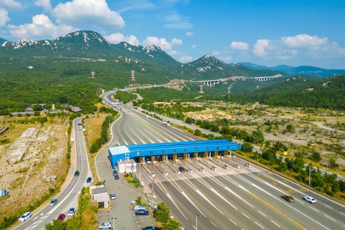 An,Impressive,Aerial,View,Capturing,The,Toll,Booth(naplatna,Postaja),On