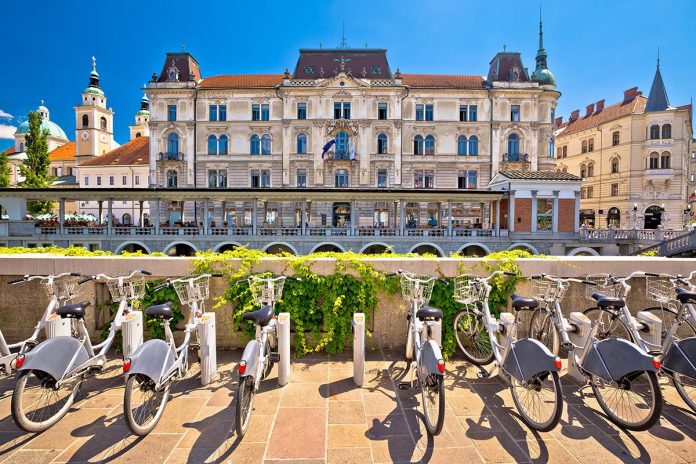 Ljubljana,Architecture,And,Tourist,Bikes,,Capital,City,Of,Slovenia