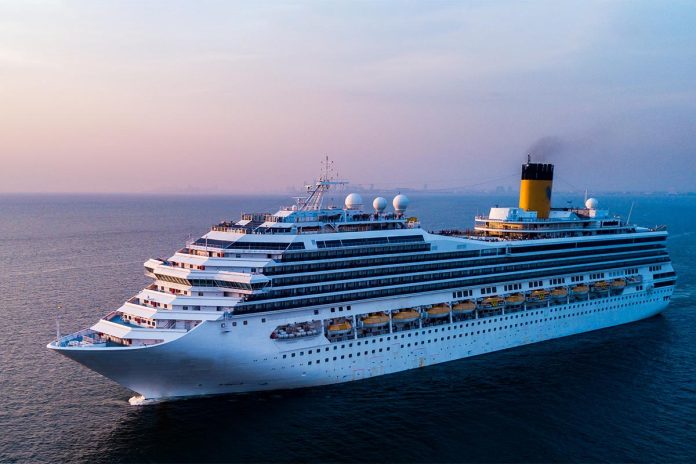 Aerial,View,Large,Cruise,Ship,At,Sea,,Passenger,Cruise,Ship