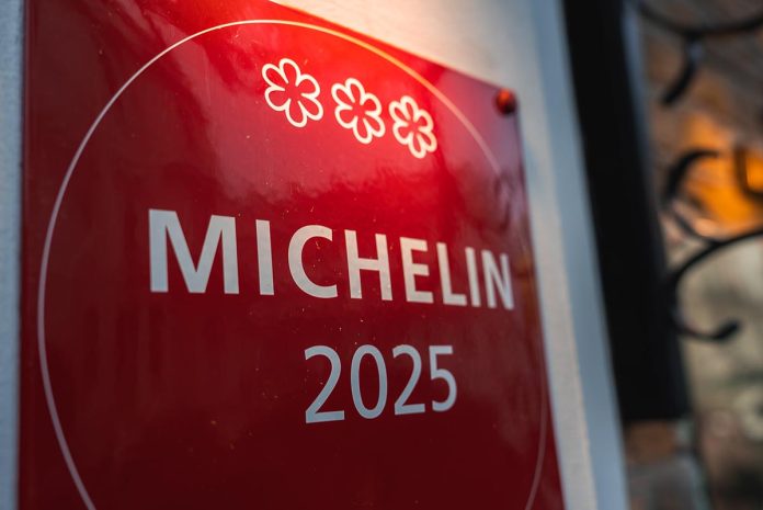 London,,Uk.,April,5,,2025.,A,Red,Michelin,2025,Plaque