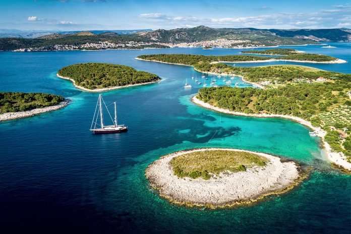 Aerial,View,Of,Paklinski,Islands,In,Hvar,,Croatia.,Turquise,Water