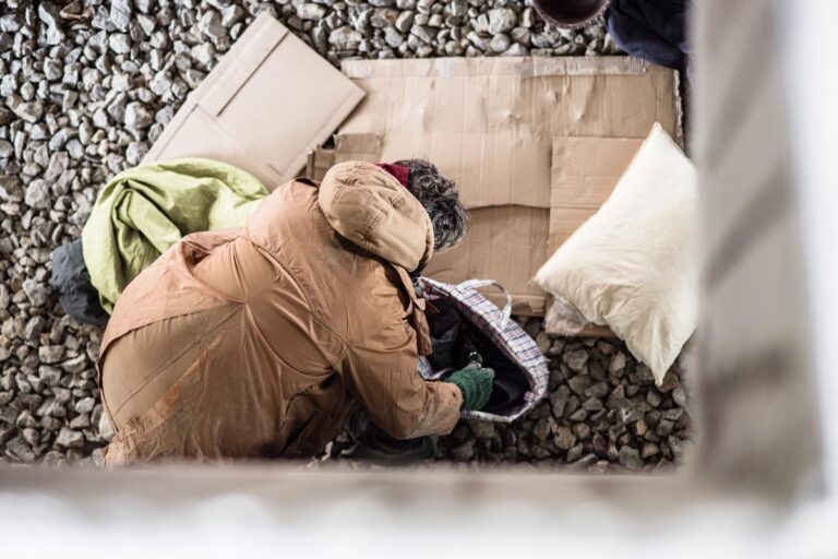 NGO Warns: Serbia’s New Enforcement Law Fails to Protect Poorest Citizens