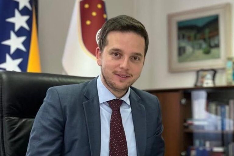 Nihad Uk, Prime Minister of Sarajevo Canton Resigns