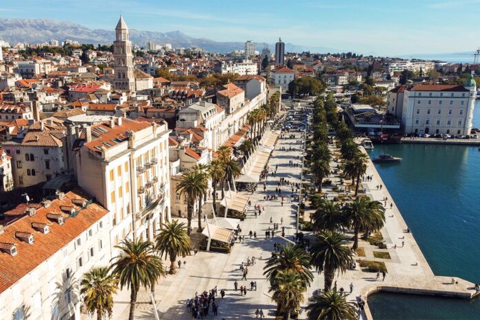 Aerial,View,Of,Riva,In,Split,,Croatia,,Showcasing,The,Bustling