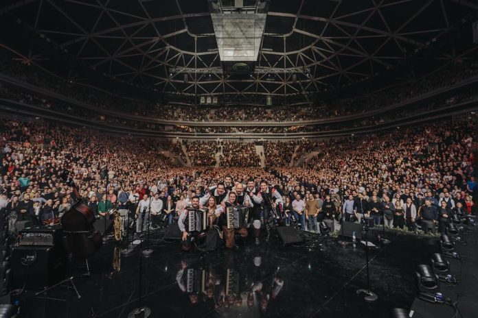Avsenik Music Brings Audience To Its Feet At Stožice Arena Avsenik Music Brings Audience To Its Feet At Stožice Arena