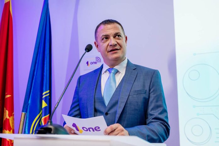 Branko Mitrović MFIC