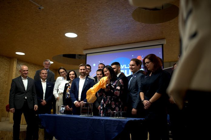 Croatia’s First Satellite CroCube Unveiled Croatia’s First Satellite CroCube Unveiled