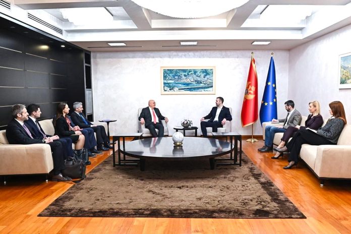 European Investment Bank to Establish Office in Podgorica European Investment Bank to Establish Office in Podgorica