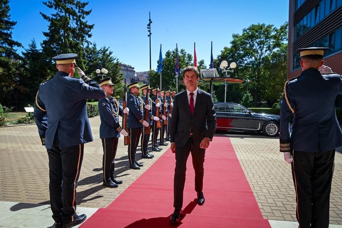France’s New Ambassador Presents Credentials in Kosovo* France’s New Ambassador Presents Credentials in Kosovo*