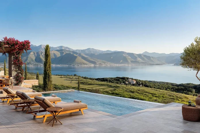 Luštica Bay ThePeaks_Townhouse_View_GolfHole5