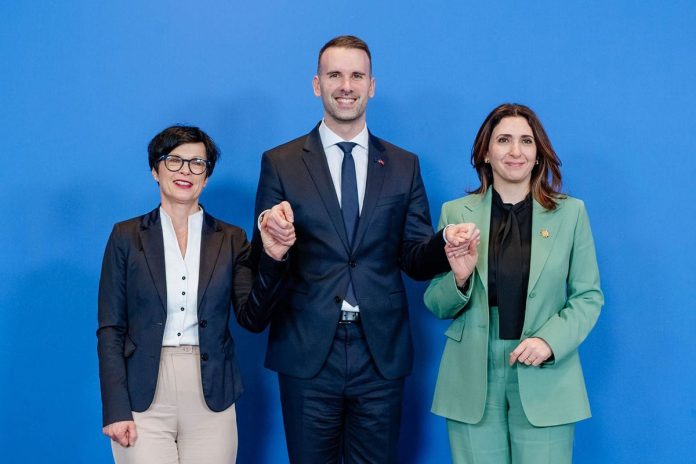 Montenegro Closes Key EU Chapter 1