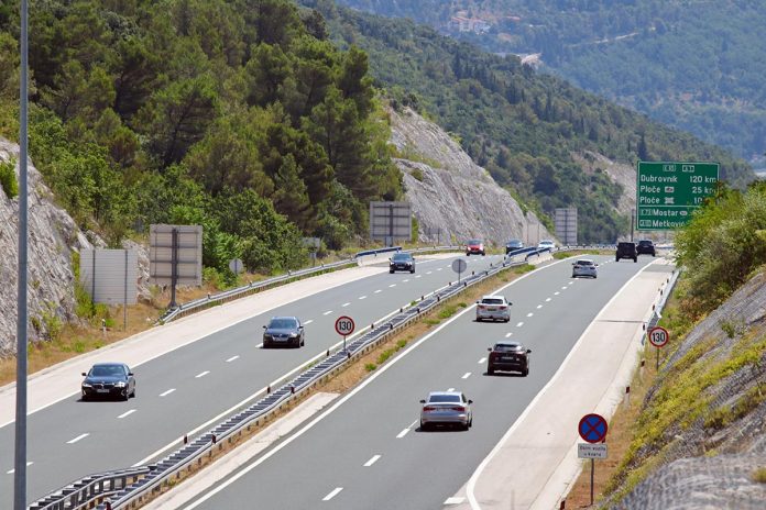 Hrvatska pokreće projekat proširenja auto-puta A1 vredan 248 miliona evra Hrvatska pokreće projekat proširenja auto-puta A1 vredan 248 miliona evra