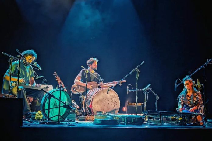 Širom’s Latest Album Ranked Among the Year’s Best Folk Releases Širom’s Latest Album Ranked Among the Year’s Best Folk Releases