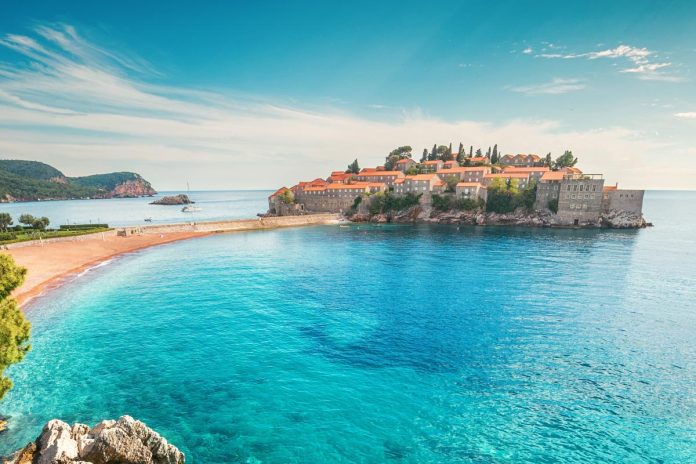 Montenegro Opens Doors to New Tourists Montenegro Opens Doors to New Tourists