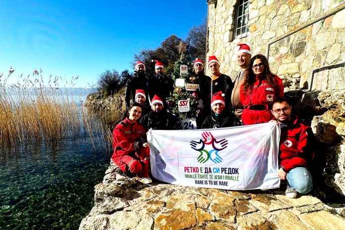Underwater Christmas Tree Tradition Continues at Ohrid’s Bay of Bones Underwater Christmas Tree Tradition Continues at Ohrid’s Bay of Bones