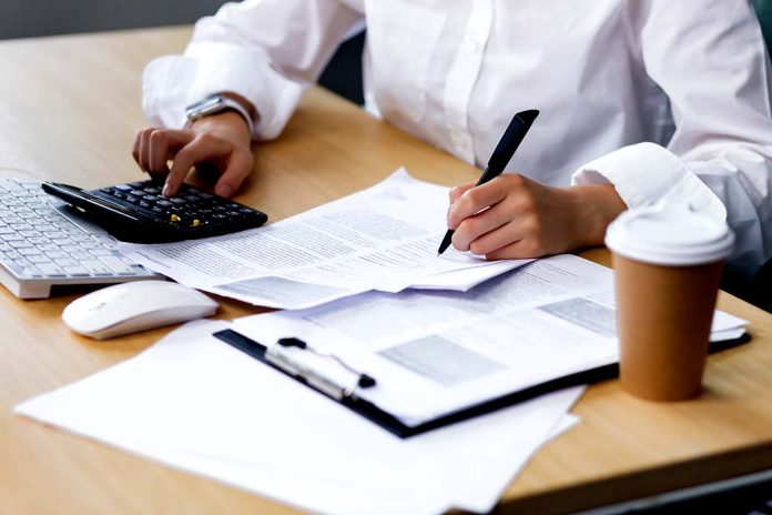 Slovenian Employers Plan Wage Hikes and Workforce Expansion in First Half of the Year Slovenian Employers Plan Wage Hikes and Workforce Expansion in First Half of the Year