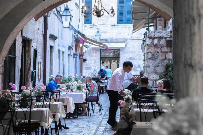 Croatia’s Workforce Faces Longest Workweek in EU Split, Hrvatska